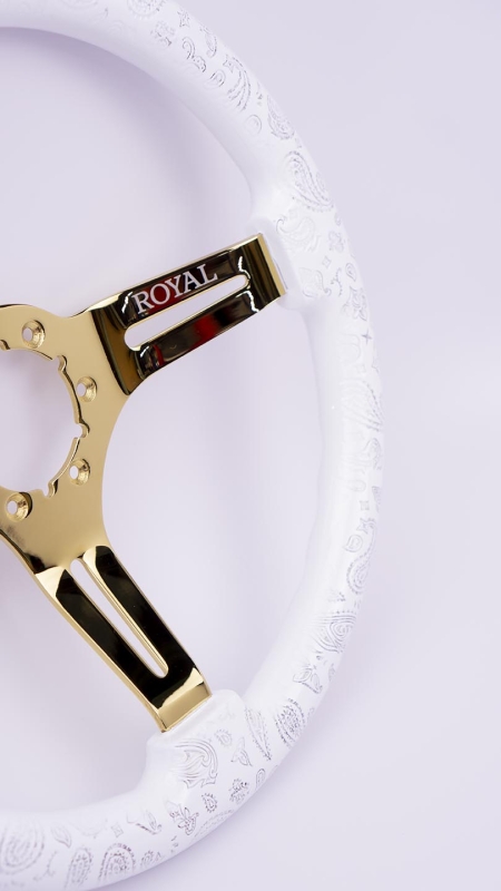 Halo over Paisley Etch on Gold Spokes - 350mm - Image 3